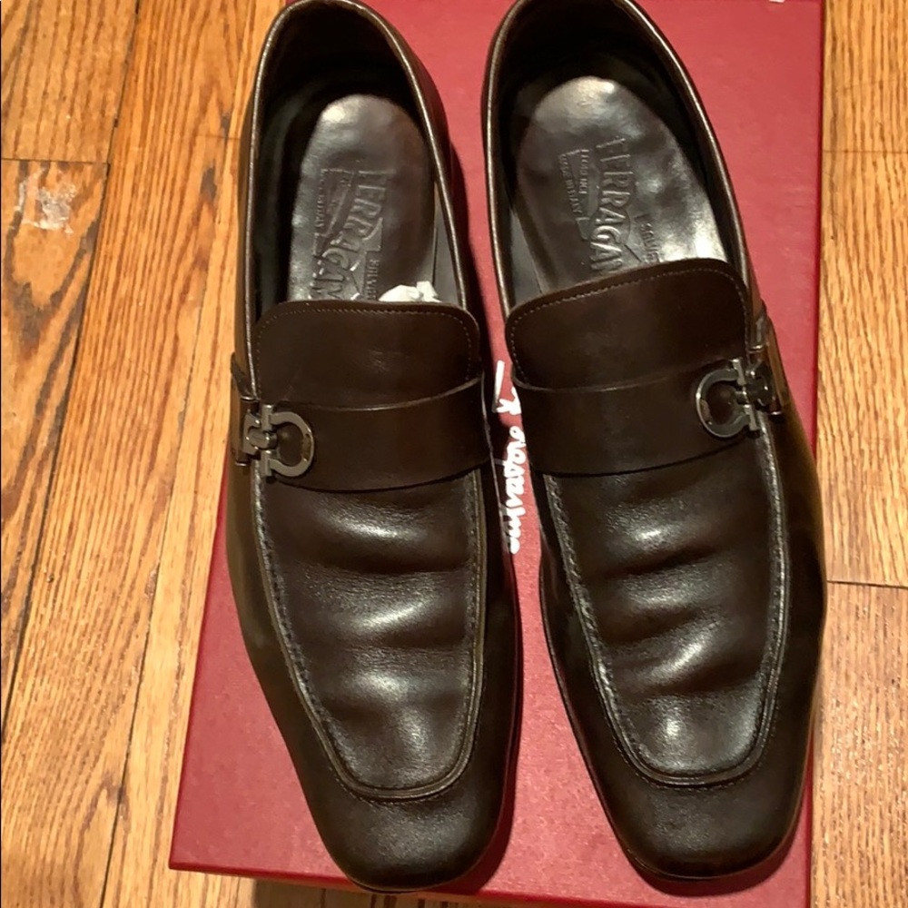 Men’s ferragamo Bramante dark brown loafers